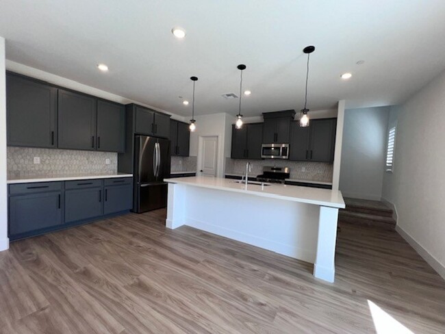 9932 Mesa Verde Wy in Sacramento, CA - Building Photo - Building Photo