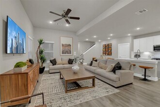 21015 Bay Vlg Dr in Cypress, TX - Building Photo - Building Photo