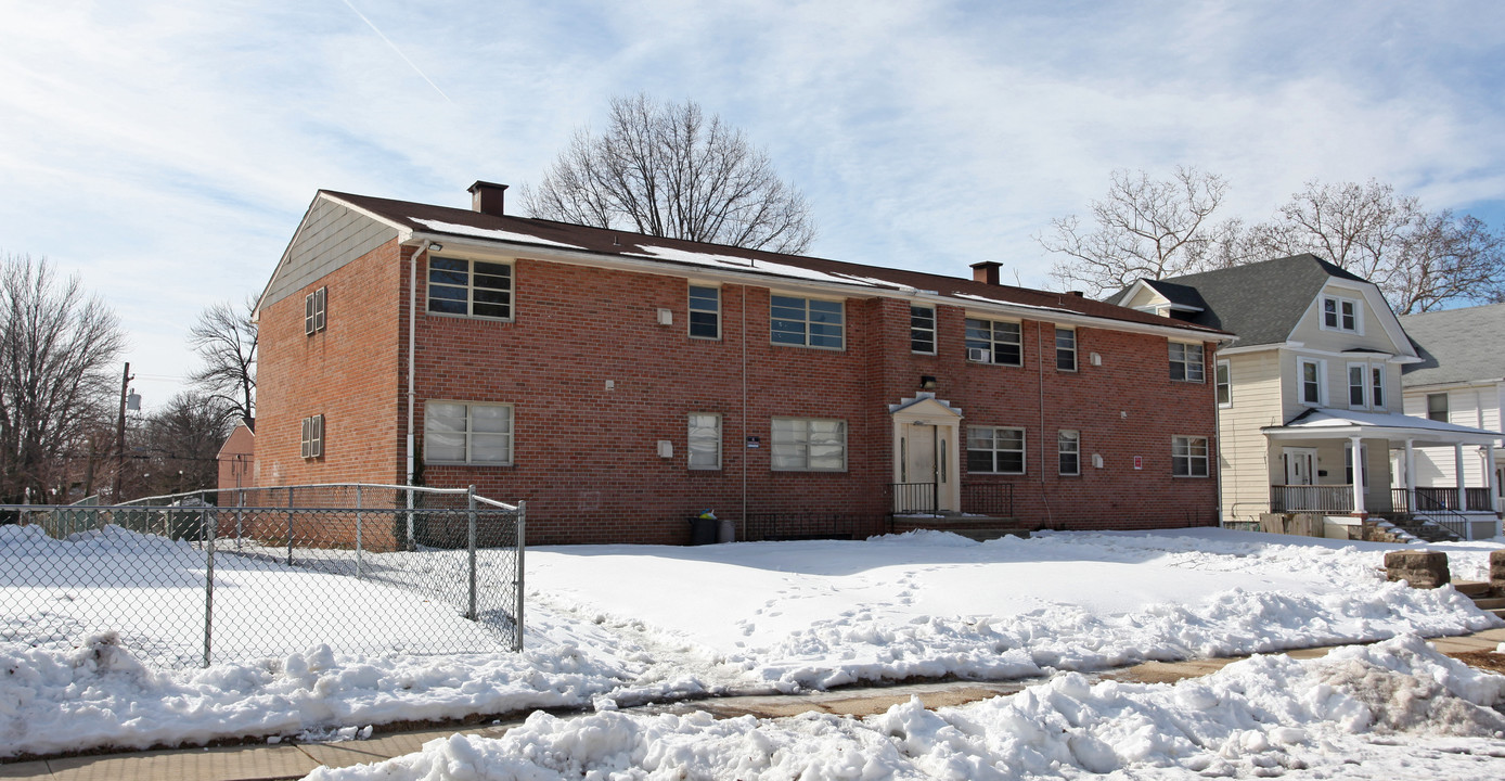 3921 Maine Ave in Baltimore, MD - Foto de edificio