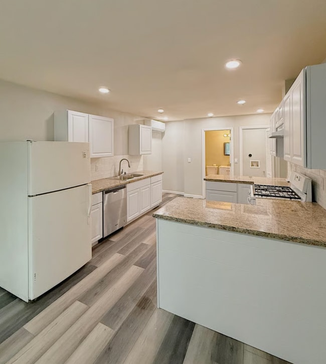 property at 4941 Mendocino Blvd