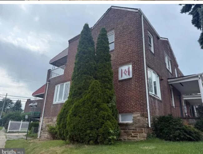 property at 3701 Columbus Dr
