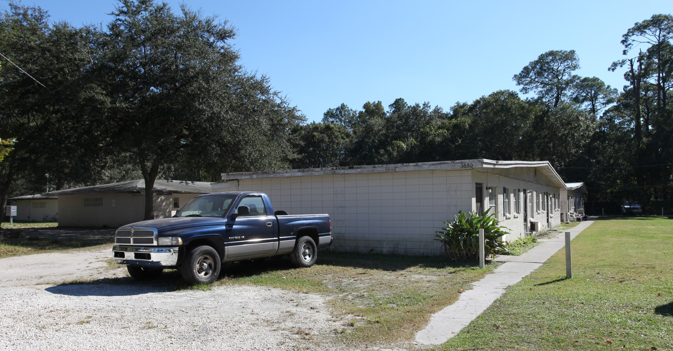 3650 Stanley St in Jacksonville, FL - Foto de edificio