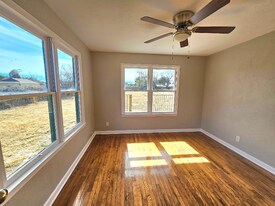 513 Oakdale Dr in Corpus Christi, TX - Building Photo