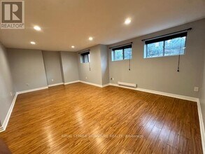 31 Marina Ave in Toronto, ON - Building Photo - Building Photo