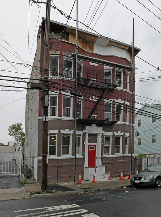 146 Seaview Ave in Jersey City, NJ - Foto de edificio