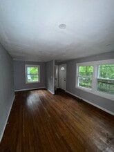 95 Rock Creek Rd in New Haven, CT - Building Photo - Building Photo