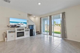 32395 Turtle Grace Lp in Wesley Chapel, FL - Foto de edificio - Building Photo