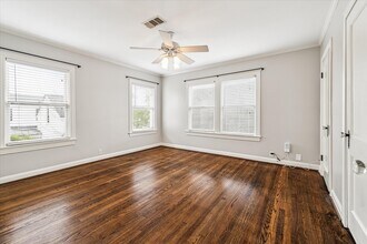 2315 Swift Blvd in Houston, TX - Building Photo - Building Photo