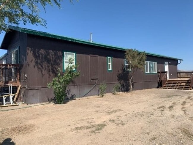 property at 1330 Pickering Ave