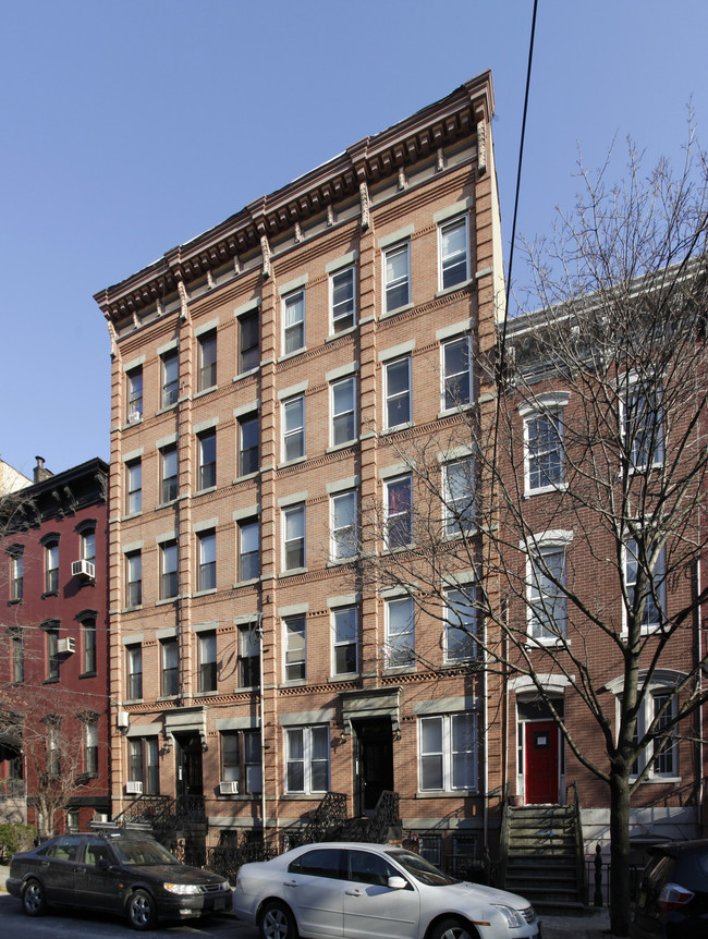 913 Garden St in Hoboken, NJ - Foto de edificio - Building Photo