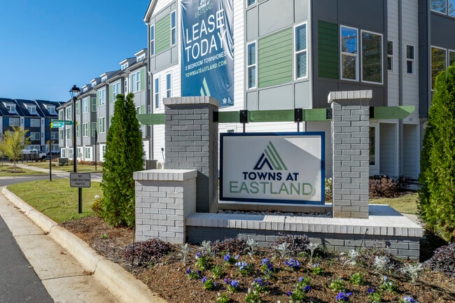 Towns at Eastland in Charlotte, NC - Building Photo - Building Photo