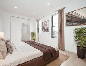 340 W 2nd St in Boston, MA - Building Photo - Building Photo