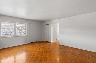 Riverbend Apartments in Clarksburg, WV - Building Photo - Building Photo