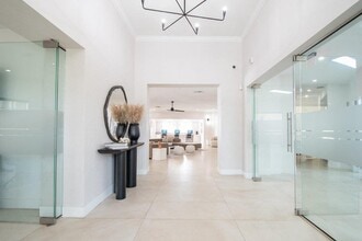 Legacy Harbour Key in Miami, FL - Building Photo - Building Photo