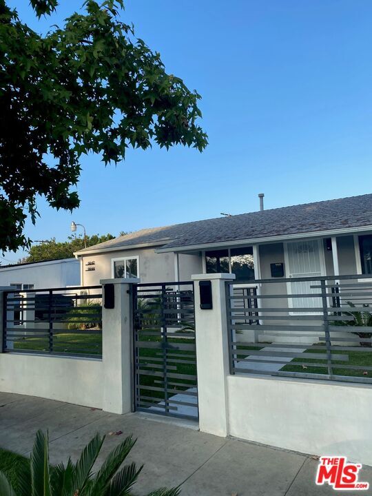 6644 Atoll Ave in Los Angeles, CA - Building Photo - Building Photo