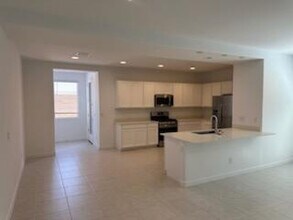 24687 N 170th Dr in Surprise, AZ - Building Photo - Building Photo