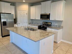 1704 Los Olivios Wy in Austin, TX - Building Photo - Building Photo