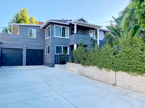 2244 Fargo St in Los Angeles, CA - Building Photo - Building Photo