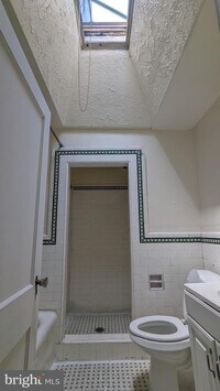 1913 72nd Ave photo'