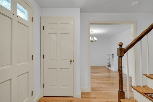 32 Dewey Rd in Lexington, MA - Building Photo - Building Photo