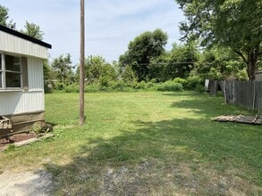 210 Stinson Dr in Bardstown, KY - Building Photo - Building Photo