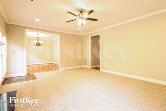 849 Crest Cove in Hoover, AL - Building Photo - Building Photo