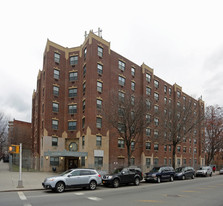 Casella Plaza Apartments