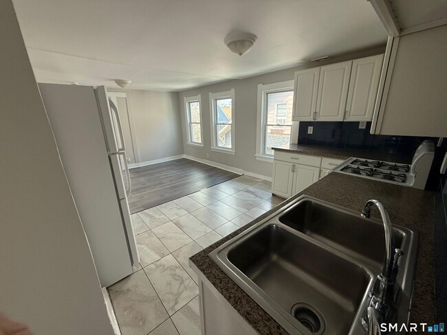 182 Hewitt St in Bridgeport, CT - Building Photo - Building Photo