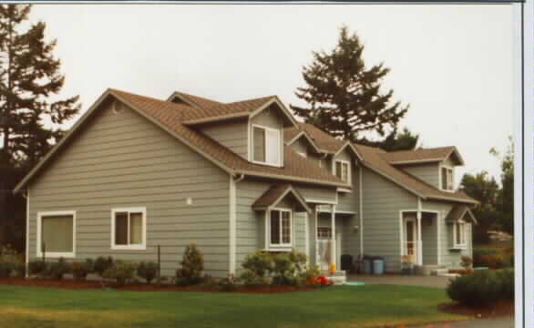 1518-1520 148th St. Ct E in Spanaway, WA - Building Photo