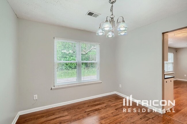 3392 Summit Creek Ln in Loganville, GA - Foto de edificio - Building Photo