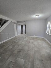 11262 Royal Palm Blvd in Coral Springs, FL - Building Photo - Building Photo