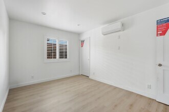 13054 Terra Bella St in Los Angeles, CA - Building Photo - Building Photo