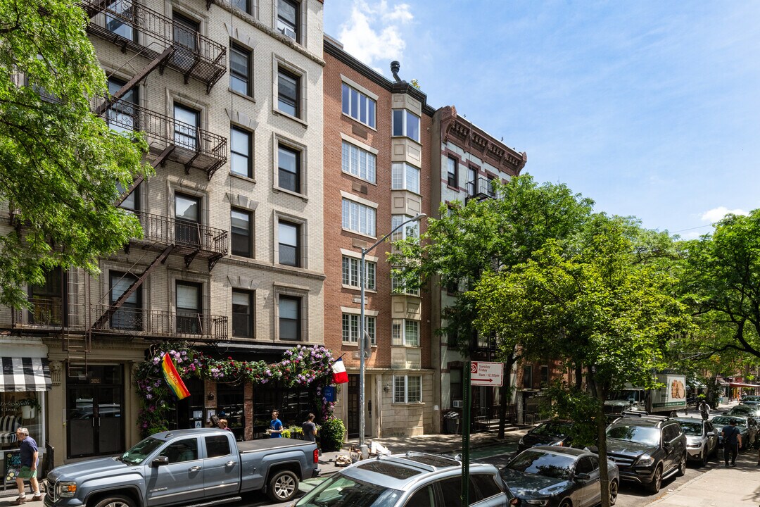 197 Prince St in New York, NY - Building Photo