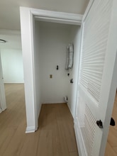 231 N Isabel St, Unit 8 in Glendale, CA - Building Photo - Building Photo