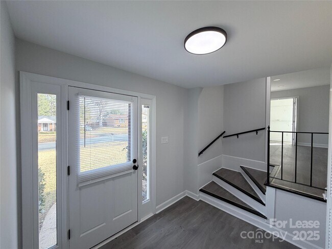 6207 Eagle Peak Dr in Charlotte, NC - Building Photo - Building Photo