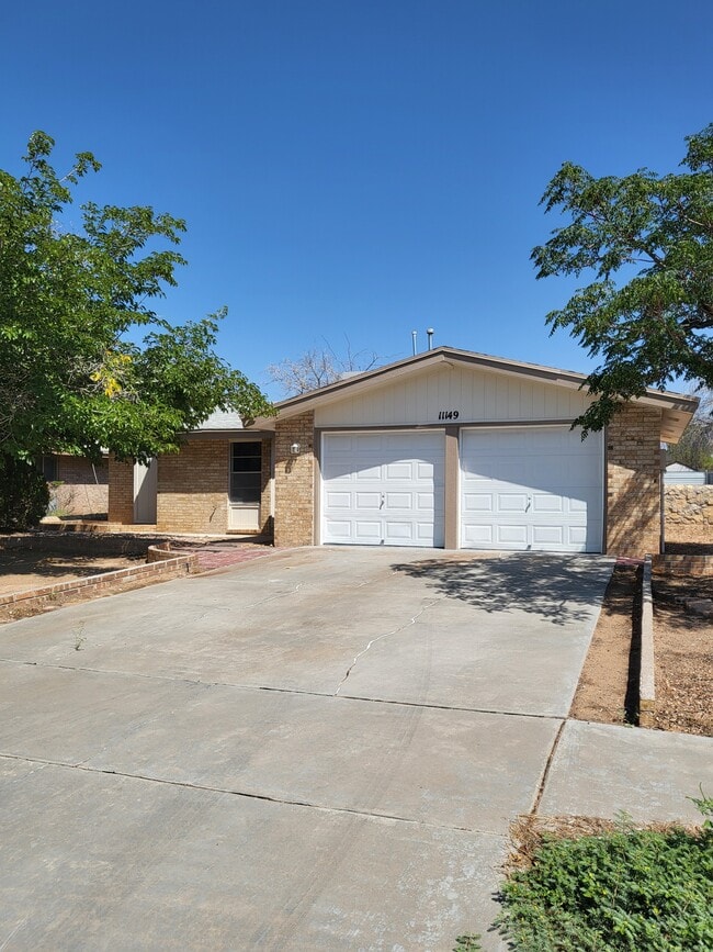 property at 11149 Paducah Ave