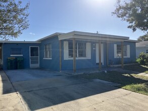 1807 Elizabeth St in Melbourne, FL - Foto de edificio - Building Photo