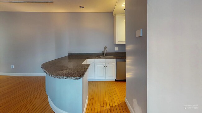 330 E St, Unit 1 in Boston, MA - Building Photo - Building Photo