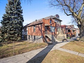 3214 S Throop St in Chicago, IL - Building Photo