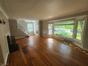 2623 Milton Rd in University Heights, OH - Building Photo - Building Photo