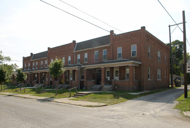 419-433 E Oakland Ave in Columbus, OH - Foto de edificio - Building Photo