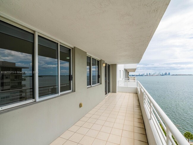 property at 1402 Brickell Bay Dr
