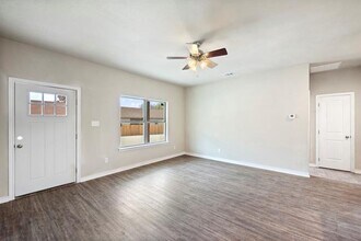 2877 Conveyor Dr in Burleson, TX - Building Photo - Building Photo