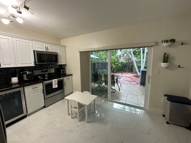 20764 SW 82nd Ave in Cutler Bay, FL - Building Photo - Building Photo