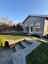 329 Pleasant St in Roseville, CA - Building Photo - Building Photo