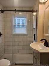 17 Shoreham Terrace in Fairfield, CT - Building Photo - Building Photo