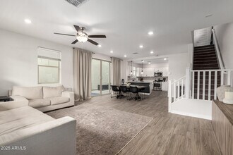 1821 S Bedford Pl in Chandler, AZ - Building Photo - Building Photo