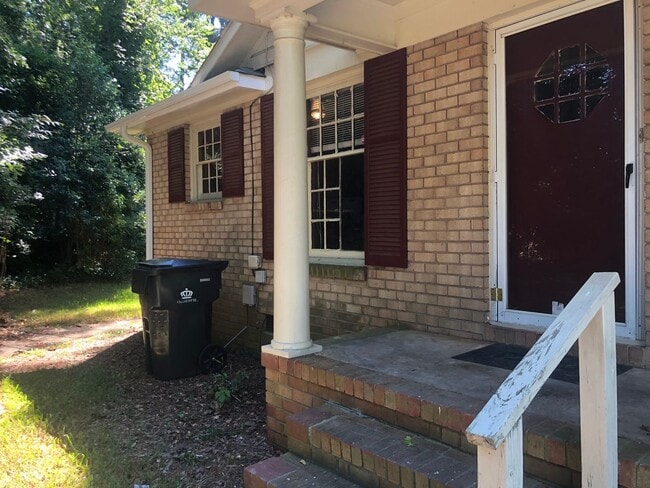 3024 Amity Garden Ct in Charlotte, NC - Building Photo - Building Photo