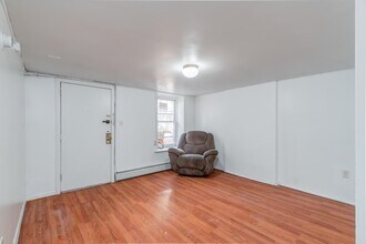 392 Union St in Jersey City, NJ - Building Photo - Building Photo