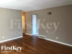 1805 St Anthony Ln in Florissant, MO - Building Photo - Building Photo